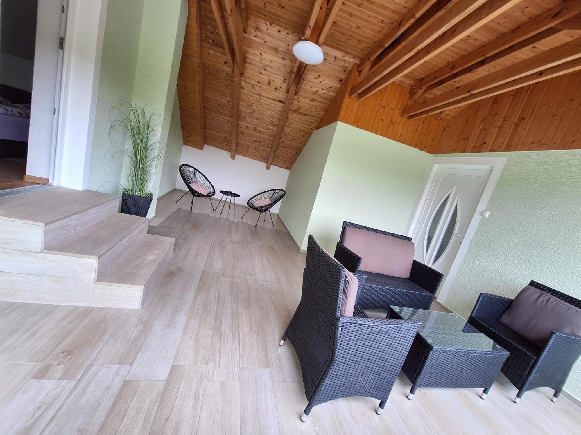 Guesthouse Miha Rakovica Exterior photo